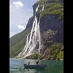 Geirangerfjorden Feriesenter Village de vacances 3*