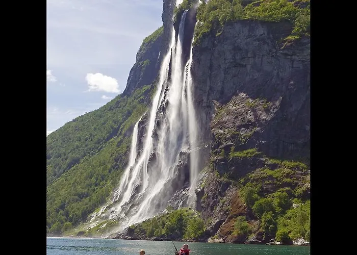 Geirangerfjorden Feriesenter Semesterpark 3*