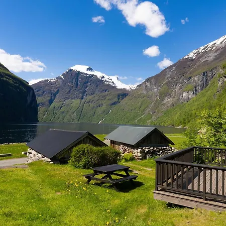 Geirangerfjorden Feriesenter 3* ガイランゲル